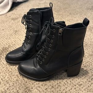 Combat 1.5 heeled boots